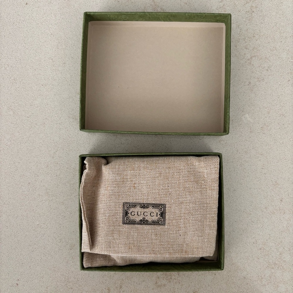 Gucci Interlocking G Keychain - Picture 6 of 11
